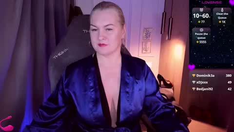 Snapshot of yolanda_kiss chatting on 02.26.25 Yolanda online show from 02.26.25