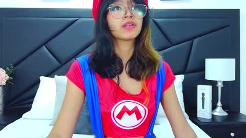 Snapshot of yommi_winx chatting on 12.28.24 Yommi Winx online show from 12.28.24