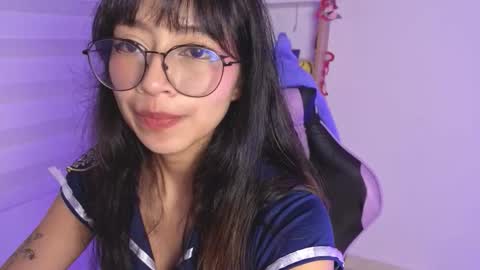 Snapshot of yommi_winx chatting on 11.12.25 Yommi Winx online show from 11.12.25