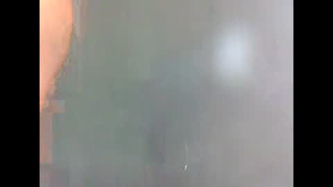 Snapshot of yoncexx25 chatting on 01.05.25 amazingkellyxx online show from 01.05.25