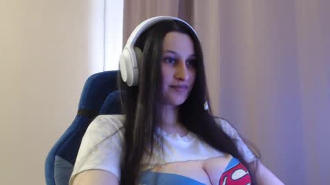 Sophie online show from 04.13.26