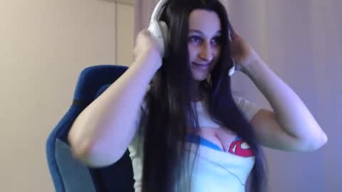 Sophie online show from 04.15.26