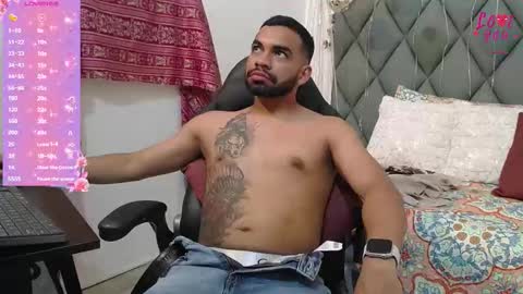 Snapshot of yons05__ chatting on 12.16.25 yons05__ online show from 12.16.25