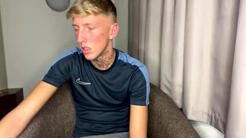 Snapshot of yorkshirelad208 chatting on 01.26.25 Harrison online show from 01.26.25