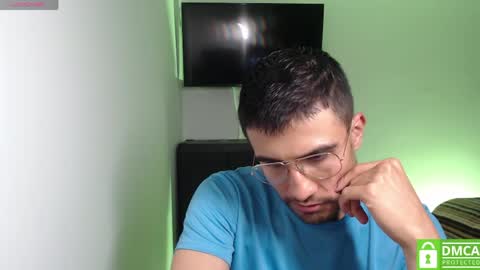 Snapshot of yoshy_man chatting on 04.29.26 yoshy_man online show from 04.29.26