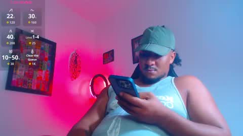 Snapshot of yosoy_enzo2020 chatting on 06.20.26 Enzo online show from 06.20.26