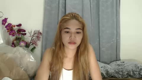 Snapshot of yosufloversweet chatting on 12.14.24 fin online show from 12.14.24