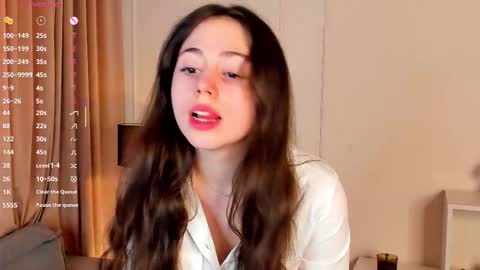 Elizabeth brunette -- Darline blonde  online show from 09.16.25