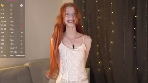 Elizabeth brunette -- Darline blonde  online show from 07.09.26
