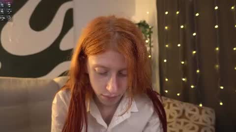 Elizabeth brunette -- Darline blonde  online show from 07.10.26