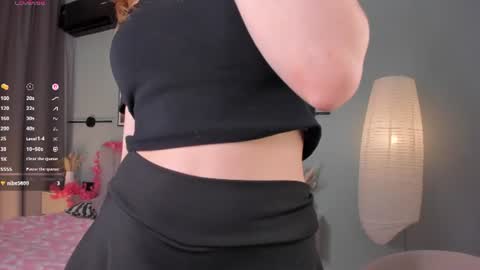 Elizabeth brunette -- Darline blonde  online show from 07.17.26