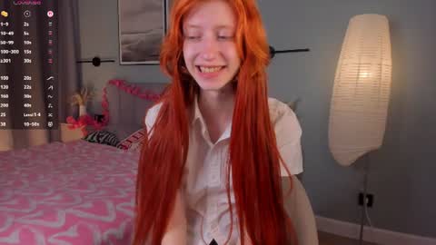 Elizabeth brunette -- Darline blonde  online show from 07.17.26