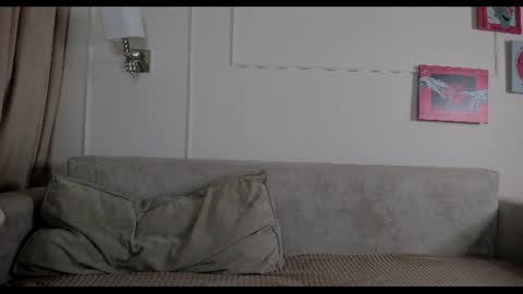 Elizabeth brunette -- Darline blonde  online show from 08.05.26
