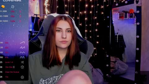 Snapshot of you_lika chatting on 12.19.24 Lika online show from 12.19.24