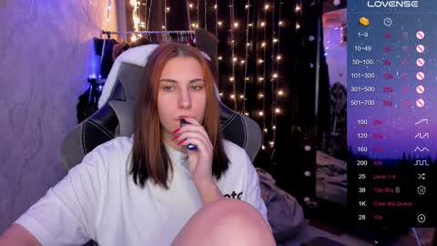 Snapshot of you_lika chatting on 12.21.24 Lika online show from 12.21.24