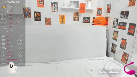 Snapshot of youbabycum25 chatting on 11.01.25 Nicol online show from 11.01.25