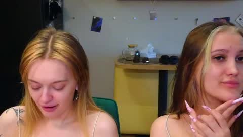 Anna and Luna online show from 05.08.26