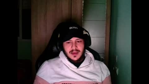 Snapshot of younromki chatting on 12.11.24 A... online show from 12.11.24