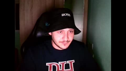 Snapshot of younromki chatting on 12.25.24 A... online show from 12.25.24