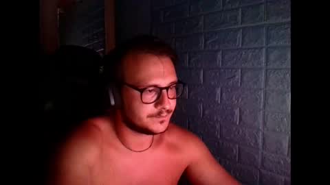 Snapshot of younromki chatting on 09.09.25 A... online show from 09.09.25