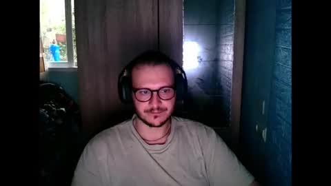 Snapshot of younromki chatting on 02.11.26 A... online show from 02.11.26