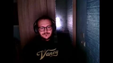 Snapshot of younromki chatting on 03.15.26 A... online show from 03.15.26