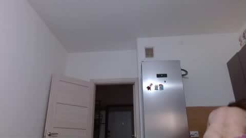 Snapshot of your420_cam chatting on 10.04.25 your420_cam online show from 10.04.25