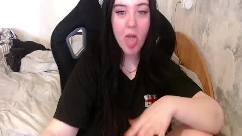 your_8a8y online show from 04.25.26
