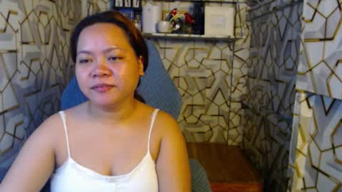 Snapshot of your_bootybabe chatting on 11.17.25 your_bootybabe online show from 11.17.25