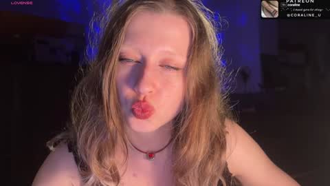 Snapshot of your_coraline_ chatting on 01.29.25 your_coraline_ online show from 01.29.25