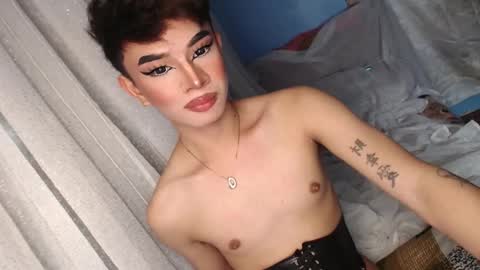 Snapshot of your_dimplecummer chatting on 02.19.25 CALL ME DIMPLE STAR xx online show from 02.19.25