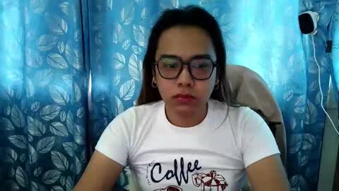 your_dreamgirlxxx69 online show from 11.10.25