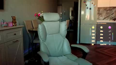 your Evaa online show from 09.20.25