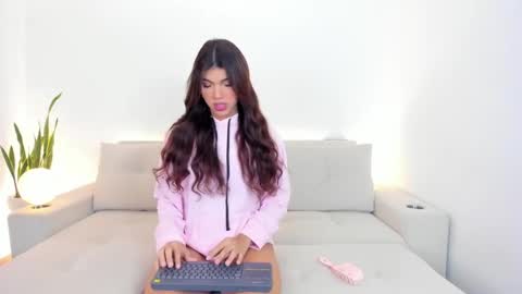 Eliza online show from 03.06.25