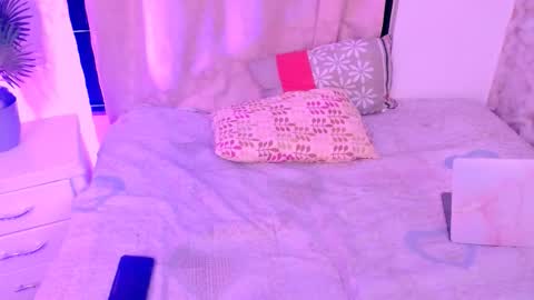 Snapshot of your_girl_of_dreams chatting on 09.24.25 Natt online show from 09.24.25