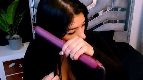 Snapshot of your_girl_of_dreams chatting on 10.26.25 Natt online show from 10.26.25