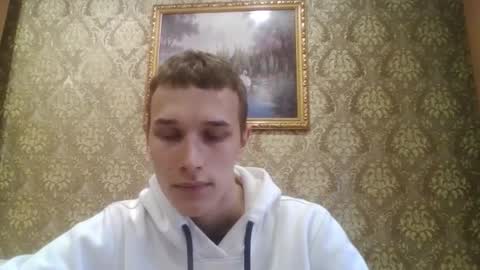 Snapshot of your_honeyy chatting on 09.27.25 Mark online show from 09.27.25