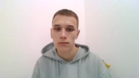 Snapshot of your_honeyy chatting on 11.10.25 Mark online show from 11.10.25