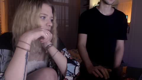 Snapshot of your_horny_friends chatting on 12.28.24 Your Horny Friends online show from 12.28.24