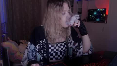 Snapshot of your_horny_friends chatting on 01.11.25 Your Horny Friends online show from 01.11.25