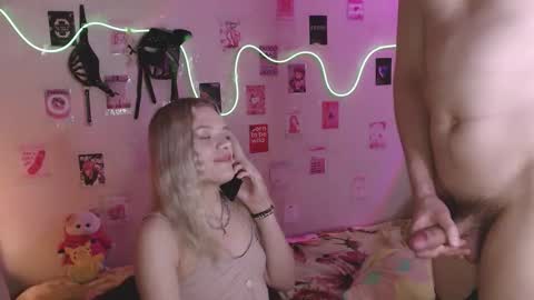 Snapshot of your_horny_friends chatting on 10.11.25 Your Horny Friends online show from 10.11.25