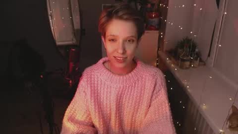 Snapshot of your_hot_ex chatting on 12.16.24 Alex and Kris long hair online show from 12.16.24