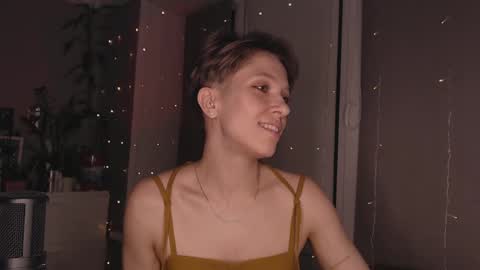 Snapshot of your_hot_ex chatting on 02.07.25 Alex and Kris long hair online show from 02.07.25