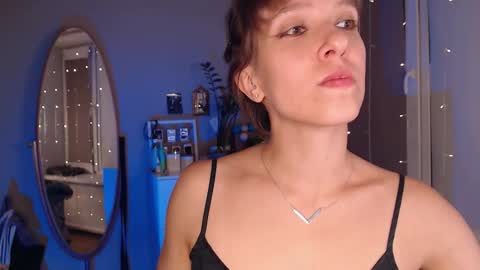 Snapshot of your_hot_ex chatting on 09.15.25 Alex and Kris long hair online show from 09.15.25