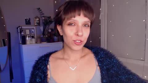 Snapshot of your_hot_ex chatting on 09.28.25 Alex and Kris long hair online show from 09.28.25