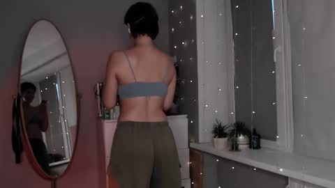 Snapshot of your_hot_ex chatting on 09.30.25 Alex and Kris long hair online show from 09.30.25