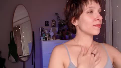 Snapshot of your_hot_ex chatting on 10.20.25 Alex and Kris long hair online show from 10.20.25