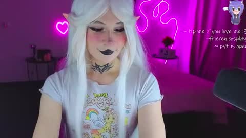 Snapshot of your_little_eva chatting on 02.06.26 Eva online show from 02.06.26