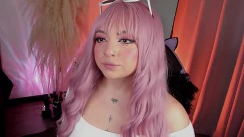 Cami independent model online show from 09.17.25