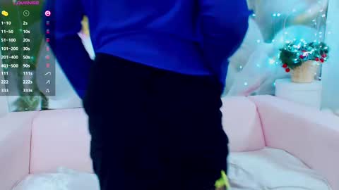 Snapshot of your_milf_lilly chatting on 01.11.25 Lilly online show from 01.11.25